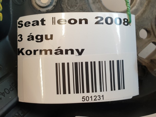 501231  Seat Leon 2008, Kormány