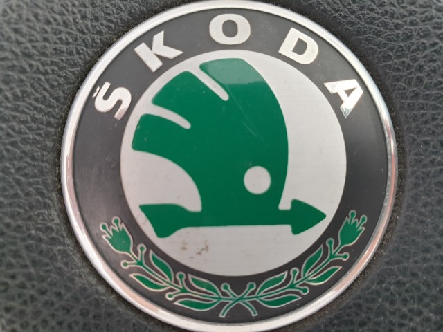 502354 Skoda Octavia 2, 2007, Kormánylégzsák, Légzsák, 1 csati