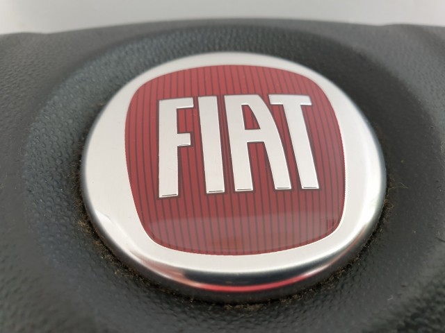 504478 Fiat Grande Punto, 2009, Kormánylégzsák, Légzsák, 2 Csati, 3 Águ Kormányba