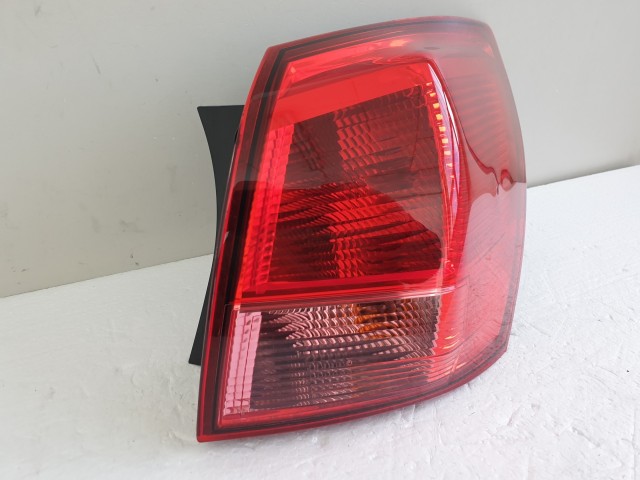 506225 Nissan Qashqai 2008, Jobb Hátsó Külső Lámpa