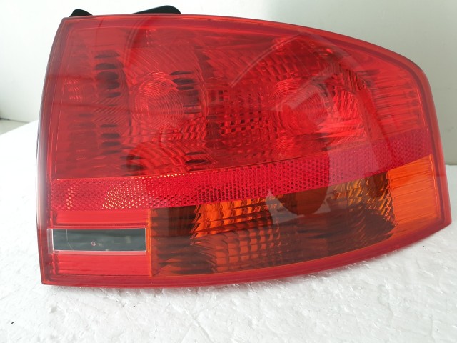 506326 Audi A4 B7, 2006, Jobb Hátsó Külső Lámpa, Sedan, 4 Ajtóshoz