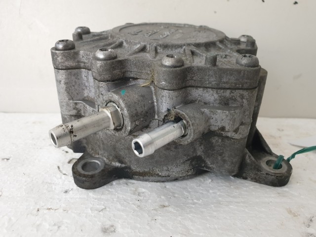 506906 Audi A4, A6 Bosch 03G 145 209 C, Vákumpumpa, Tandempumpa