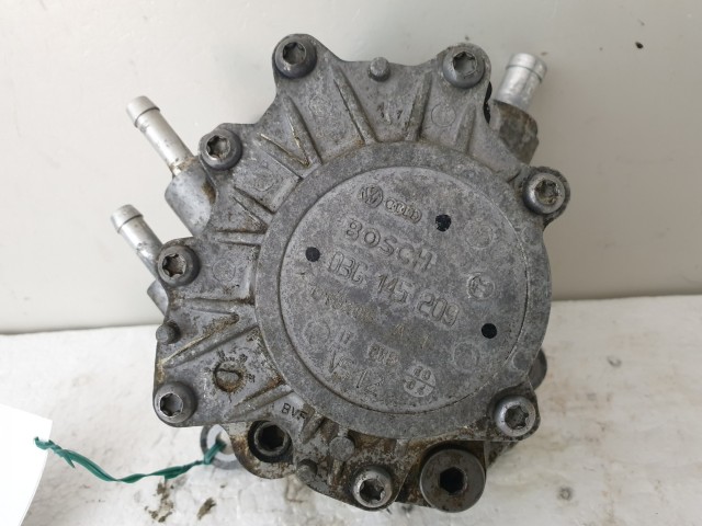506914 Audi A4, A6 Bosch 03G 145 209, Vákumpumpa, Tandempumpa