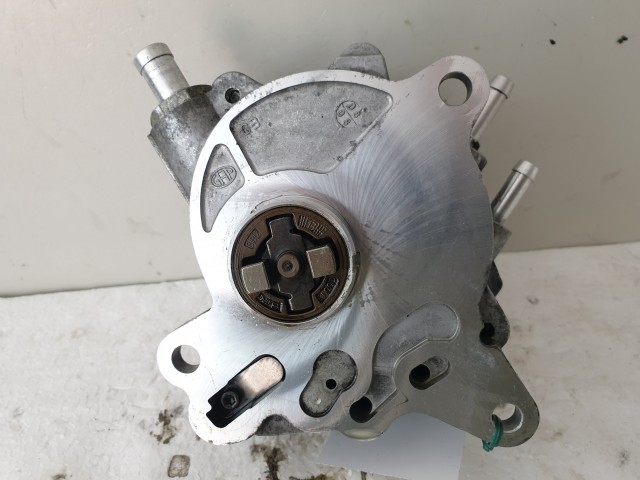 506915 Vw Passat , Bosch 03G 145 209 D, Vákumpumpa, Tandempumpa