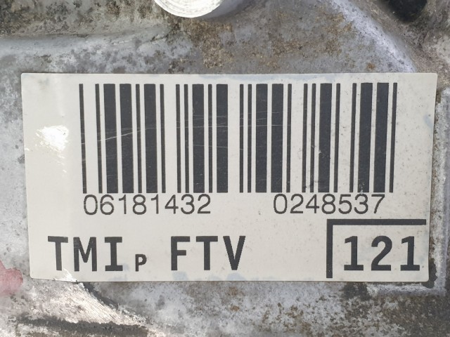 506948 Toyota Avensis T25, 2.0 Diesel, 2007, Szelepfedél, Láncos motorhoz