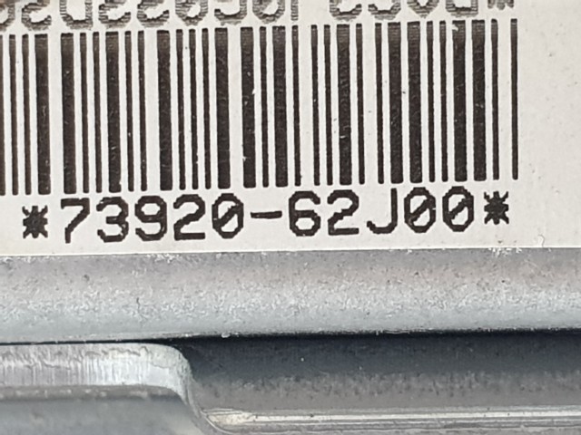 505085 Suzuki Swift 2007, Utaslégzsák, Légzsák, 1 Csati,