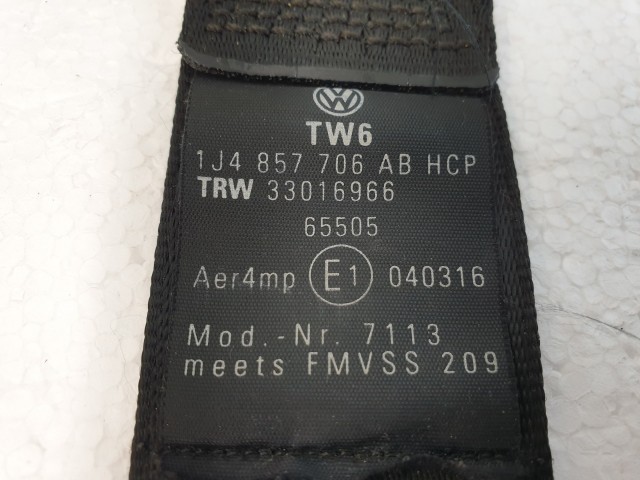 505235 VW Golf 4, 2003, Jobb Első Övfeszítő, Biztonsági Öv, 5 Ajtóshoz