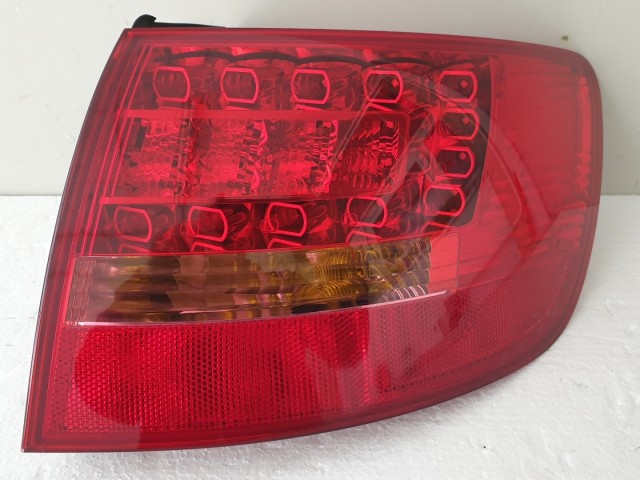 507268 Audi A6 C6, Kombi, 2006, Jobb Hátsó Külső LED Lámpa, 4F9945096B