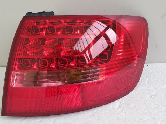 507285 Audi A6 C6, Kombi, 2006, Jobb Hátsó Külső LED Lámpa, 4F9945096B