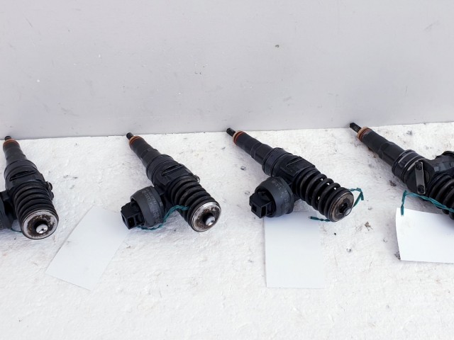 507693 Audi A4, VW, BJ Jelü PD Elem, 038130073BJ, Bosch Porlasztó.