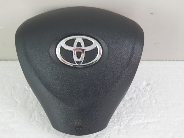508030 Toyota Auris 2008, Kormánylégzsák, Légzsák, 1 Csati, 3 Águ Kormányba