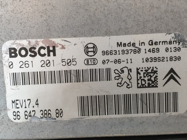 502878 Peugeot 308, 2008, Motorvezérlő, Ecu, 9664738680, 0261201505 Bosch