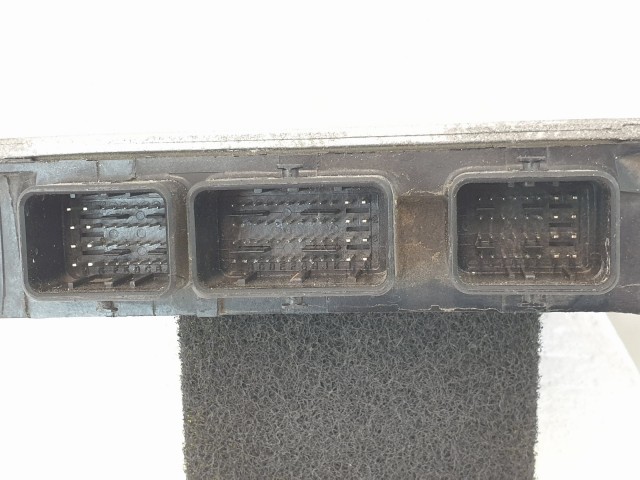 502901 Renault Clio 3, 2009, Motorvezérlő, Ecu, 8200911560, 8200909666 Delphi.