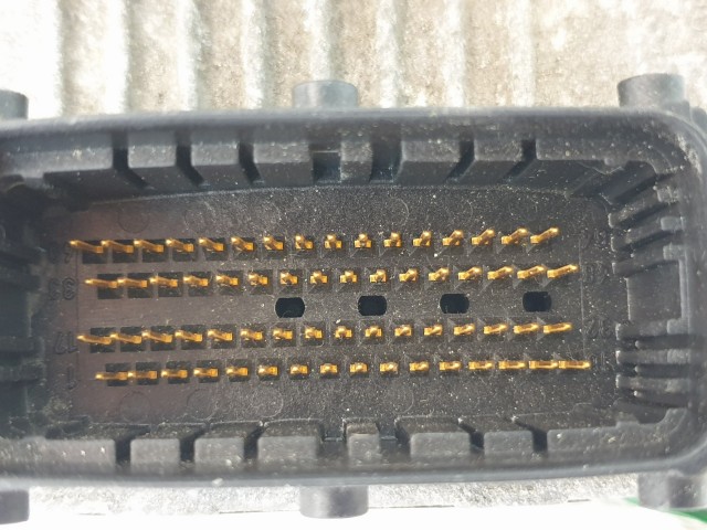  502925 Alfa Romeo 147, 2005, Motorvezérlő, Ecu, 0261207728, 00551870590, Bosch.