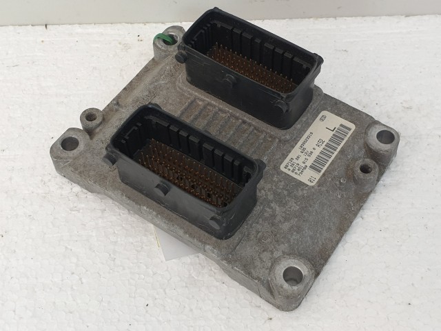 502927 Fiat Bravo 2, 2009, Motorvezérlő, Ecu, 0261201635, 00518159300, Bosch.