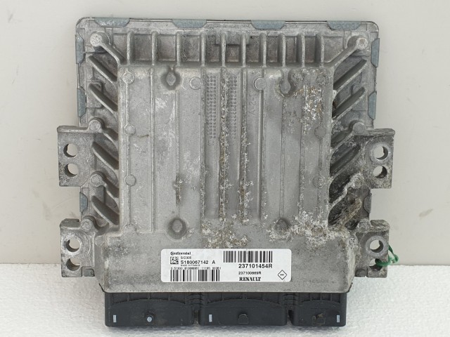 502937 Renault Megane 3, 2010, Motorvezérlő, Ecu, S180067142A, 237101454R, Continental.