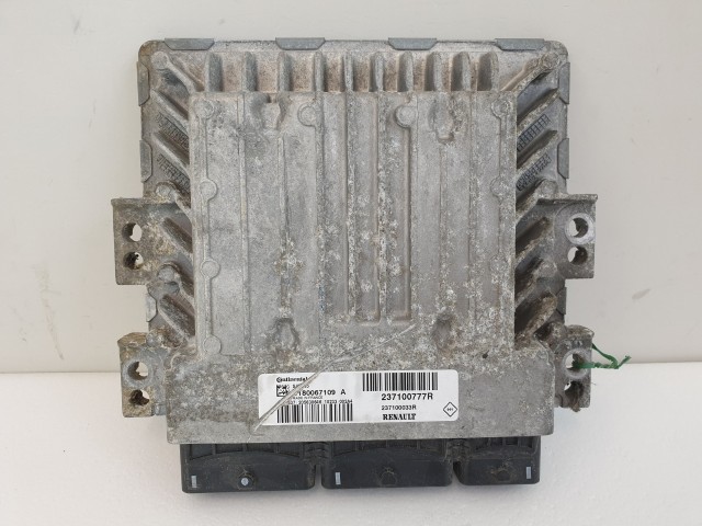 502940 Renault Megane 3, 2011, Motorvezérlő, Ecu, S180067109A, 237100777R, Continental.