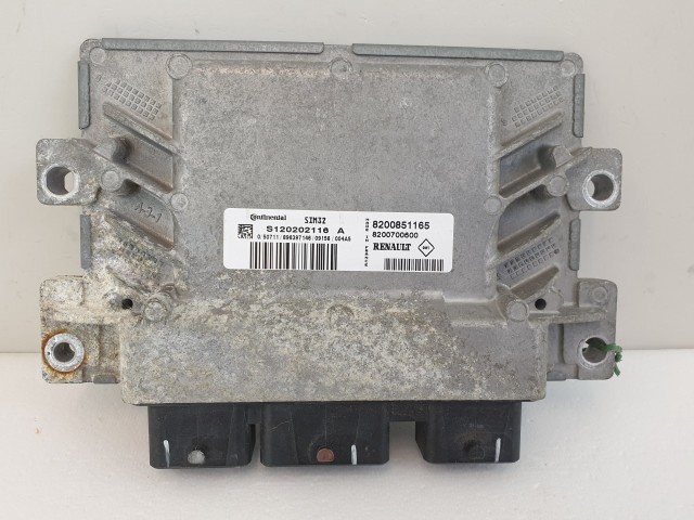 502943 Renault Clio 3, 2010, Motorvezérlő, Ecu, S120202116A, 8200851165, Continental.