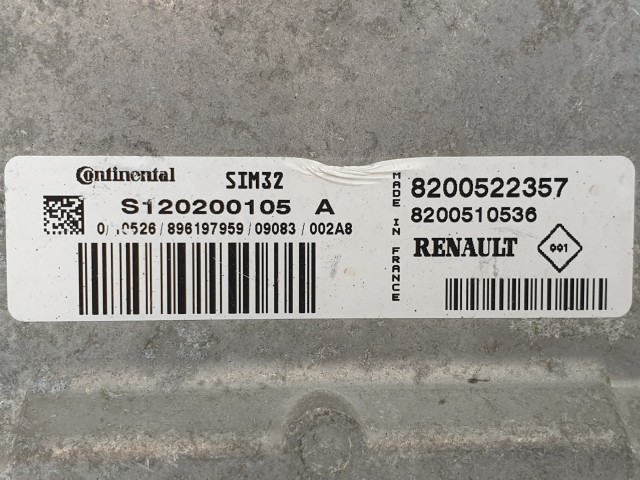 502945 Renault Clio 3, 2010, Motorvezérlő, Ecu, S120200105A, 8200522357 Continental.