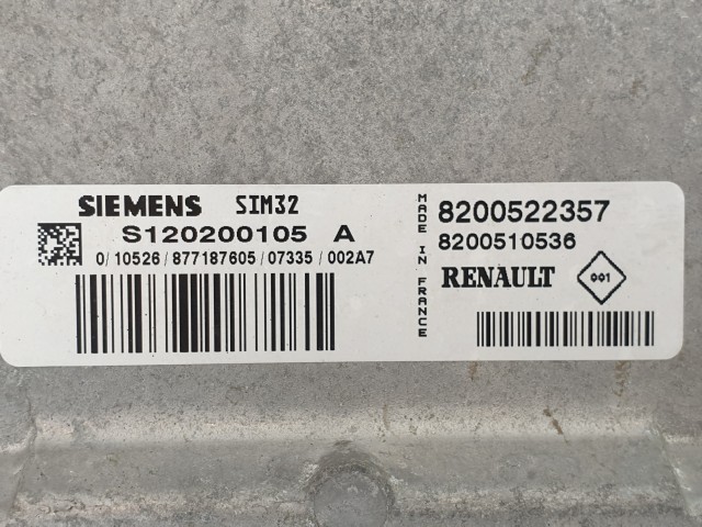  502947 Renault Clio 3, 2009, Motorvezérlő, Ecu, S120200105A, 8200522357 Siemens.