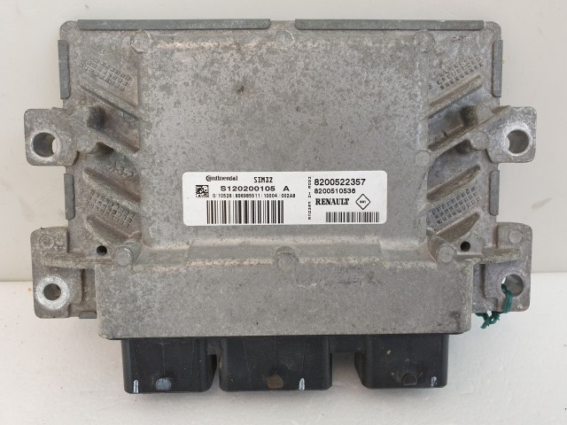 502952 Renault Clio 3, 2011, Motorvezérlő, Ecu, S120200105A, 8200522357, Continental.