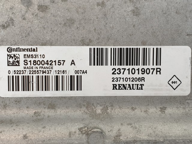 502957 Renault Clio 3, 2010, Motorvezérlő, Ecu, S180042157A, 237101907R, Continental.