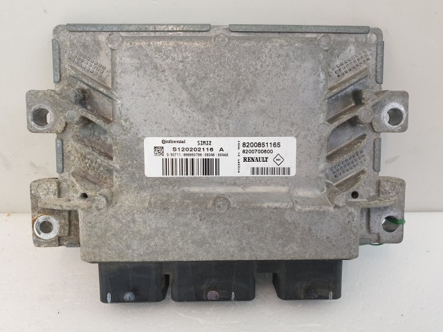 502962  Renault Modus 2010, Motorvezérlő, Ecu, S120202116A, 8200851165, Continental.