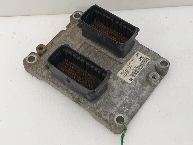 502970 Opel Corsa D, 2007, Motorvezérlő, Ecu, 0261208940, 55557933  AX, Bosch.