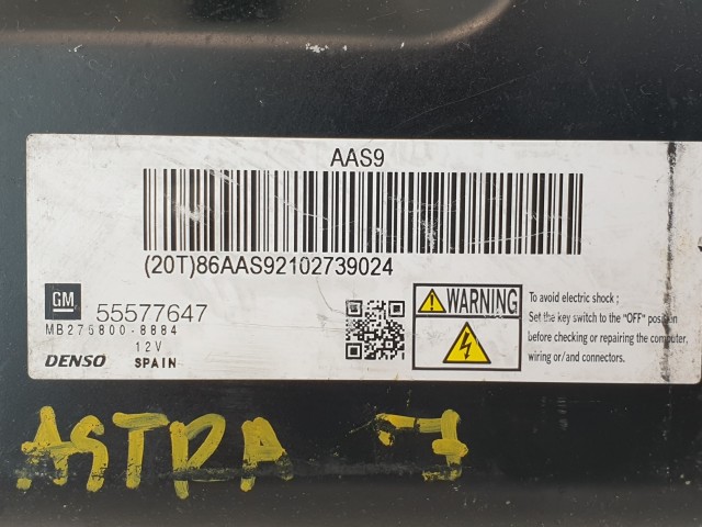 502980 Opel Astra J, 2013, Motorvezérlő, Ecu, 275800-8884, 55577647, Denso.