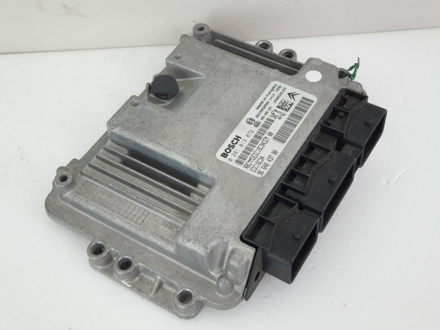 502989 Peugeot 308, 2008, Motorvezérlő, Ecu, 9664843780, 0281013872 Bosch