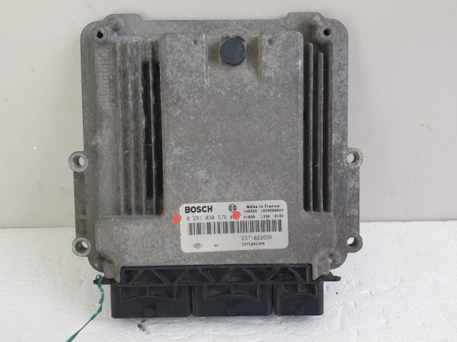 509828 Opel Movano B, 2014, Ecu, Motorvezérlő, 0281030576, Bosch