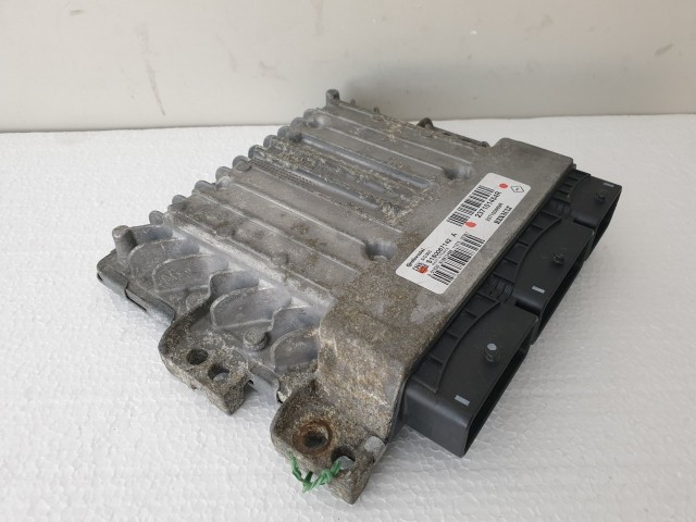 503780 Renault Megane 3, Motorvezérlő, Ecu, S180067142A, 237101454R, Continental.