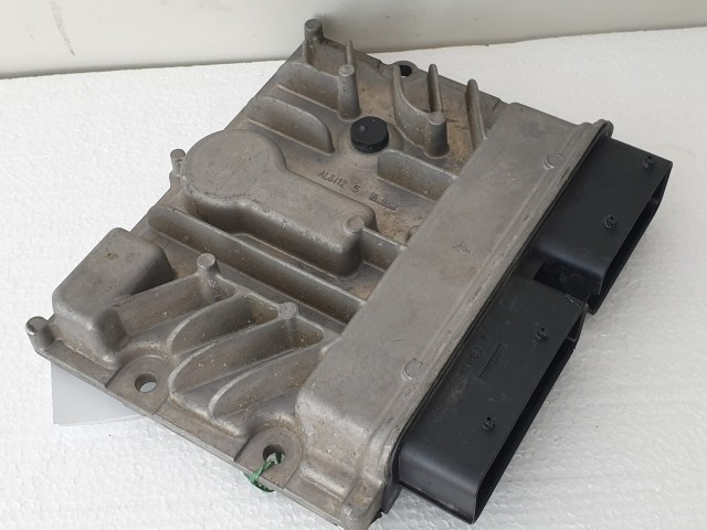 503790 Opel Astra J, Motorvezérlő, Ecu, 55597676 ABV2, Delphi.