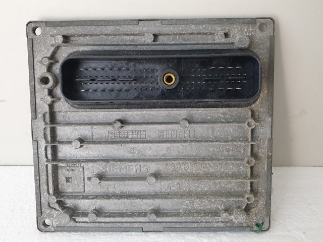 503802 Ford Fiesta, Motorvezérlő, S120977315, 6S61-12A650-FH, Siemens.