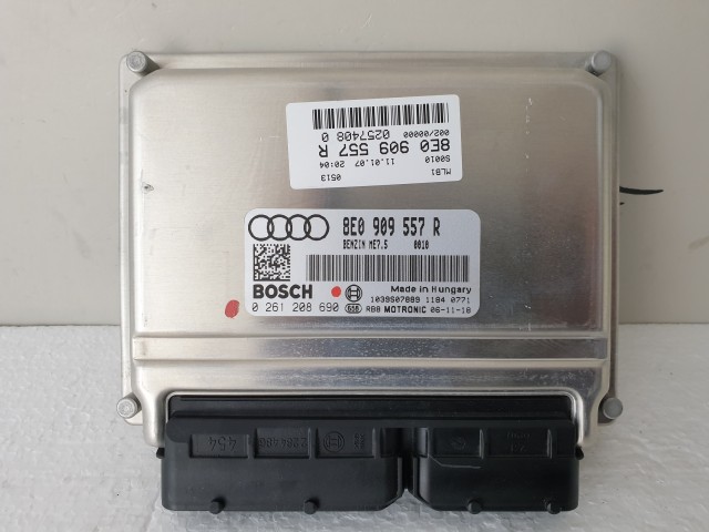 503836 Audi A4 B7, 2006, Motorvezérlő, Ecu, 0261208690, 8E0909557R, Bosch.