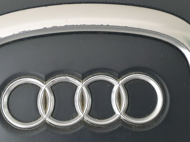 510647 Audi A4 B7, 2008, Kormánylégzsák, Légzsák, 4 Águ Kormányba, 2 Csati.