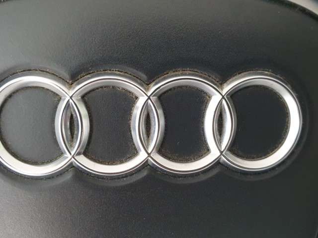 510654 Audi A6 C6, 2006, Kormánylégzsák, Légzsák, 3 Águ Kormányba, 2 Csati.