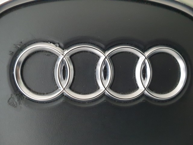 510655 Audi A6 C6, 2007, Kormánylégzsák, Légzsák, 3 Águ Kormányba, 2 Csati.