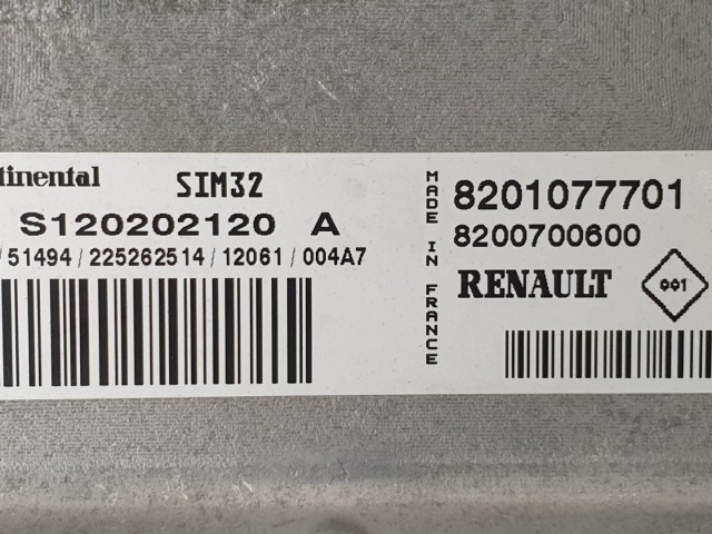 510863 Renault Clio 3, 2008, Motorvezérlő, ECU, S120202120A. Continental.