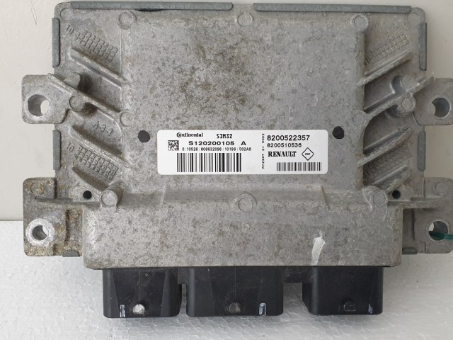 510872 Renault Clio 3, 2008, Motorvezérlő, ECU, S120200105A, 8200522357, Continental.