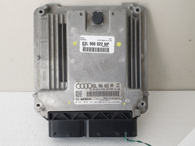 510877 Audi A4, A5, 2009, Motorvezérlő, ECU, 0281016141, Bosch, 03L906022NP.