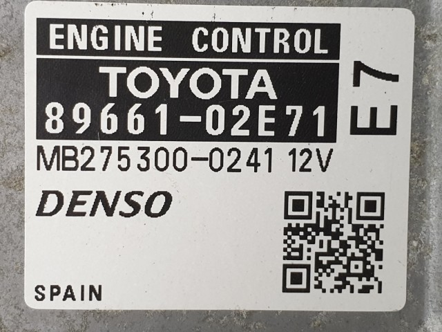 510883 Toyota Auris 2008, Motorvezérlő, ECU, 89661-02E71, Denso.