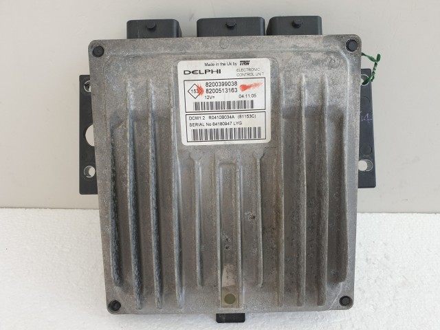 504377 Renault Megane 2, Motorvezérlő, Ecu, 8200399038, 8200513163, Delphi.