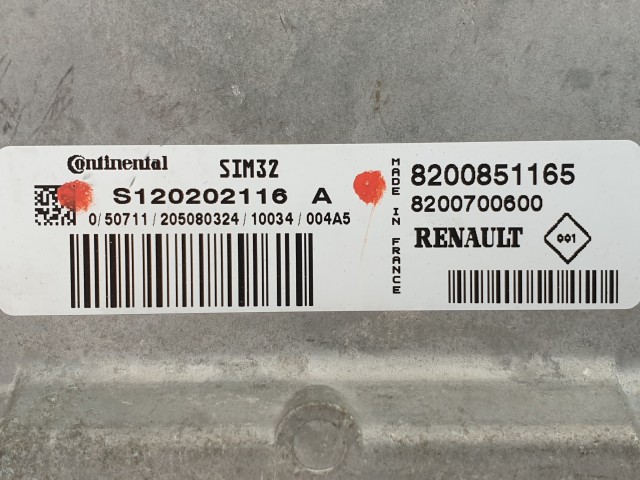 504382 Renault Modus 2008, Motorvezérlő, ECU, S120202116A, 8200851165,  Continental.