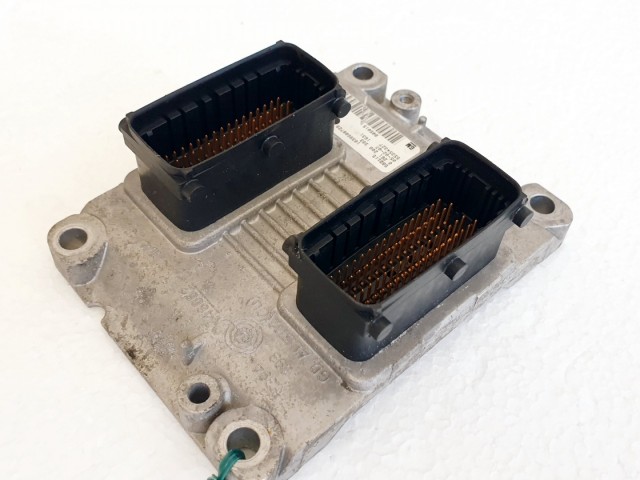 508580 Opel Corsa C, Motorvezérlő, Ecu, 0261208393, 55354327, Bosch.