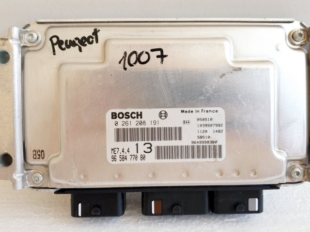 508583 Peugeot 1007, Motorvezérlő, 0261208191, 9658477080, Bosch.