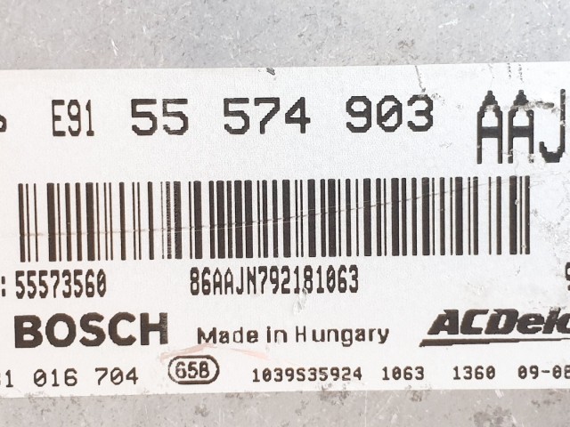 508591 Opel Insignia, Motorvezérlő, Ecu, 0281016704, 55574903, Bosch.