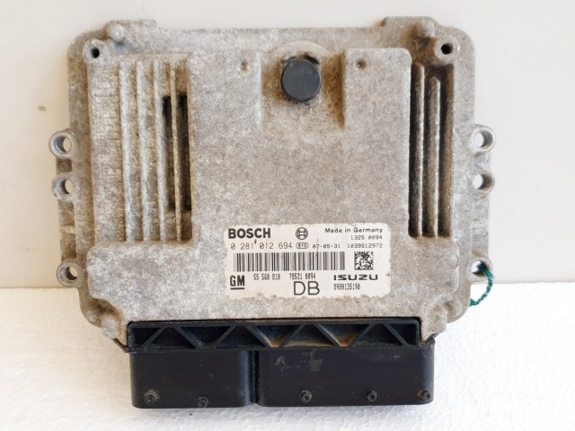 508592 Opel Zafira B, Motorvezérlő, Ecu, 0281012694, 55560810, Bosch.