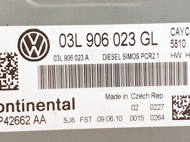 508608 VW Passat 2010, Motorvezérlő, 5WP42662, 03L906023GL, Continental.