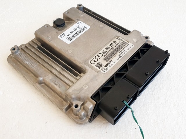 508641 Aud, A5, A4, Motorvezérlő, ECU, 0281016141, 03L906022NP. Bosch.